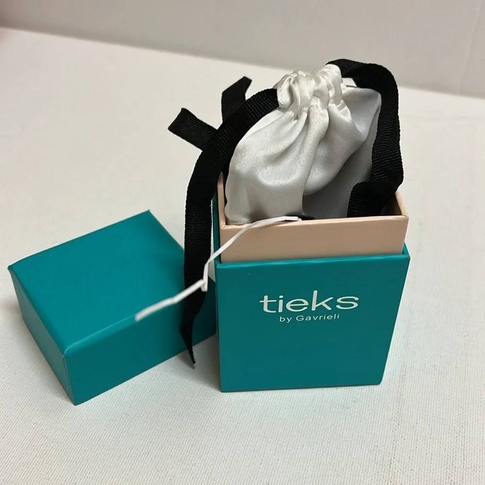 NWT Tieks leather  CC holder